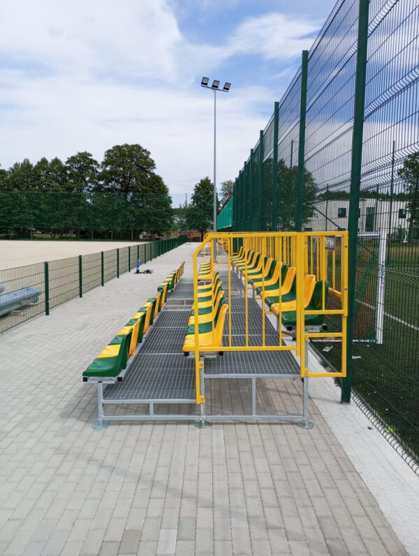 Fixed outdoor grandstand