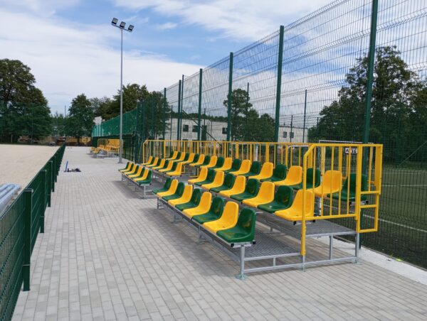 Fixed outdoor grandstand